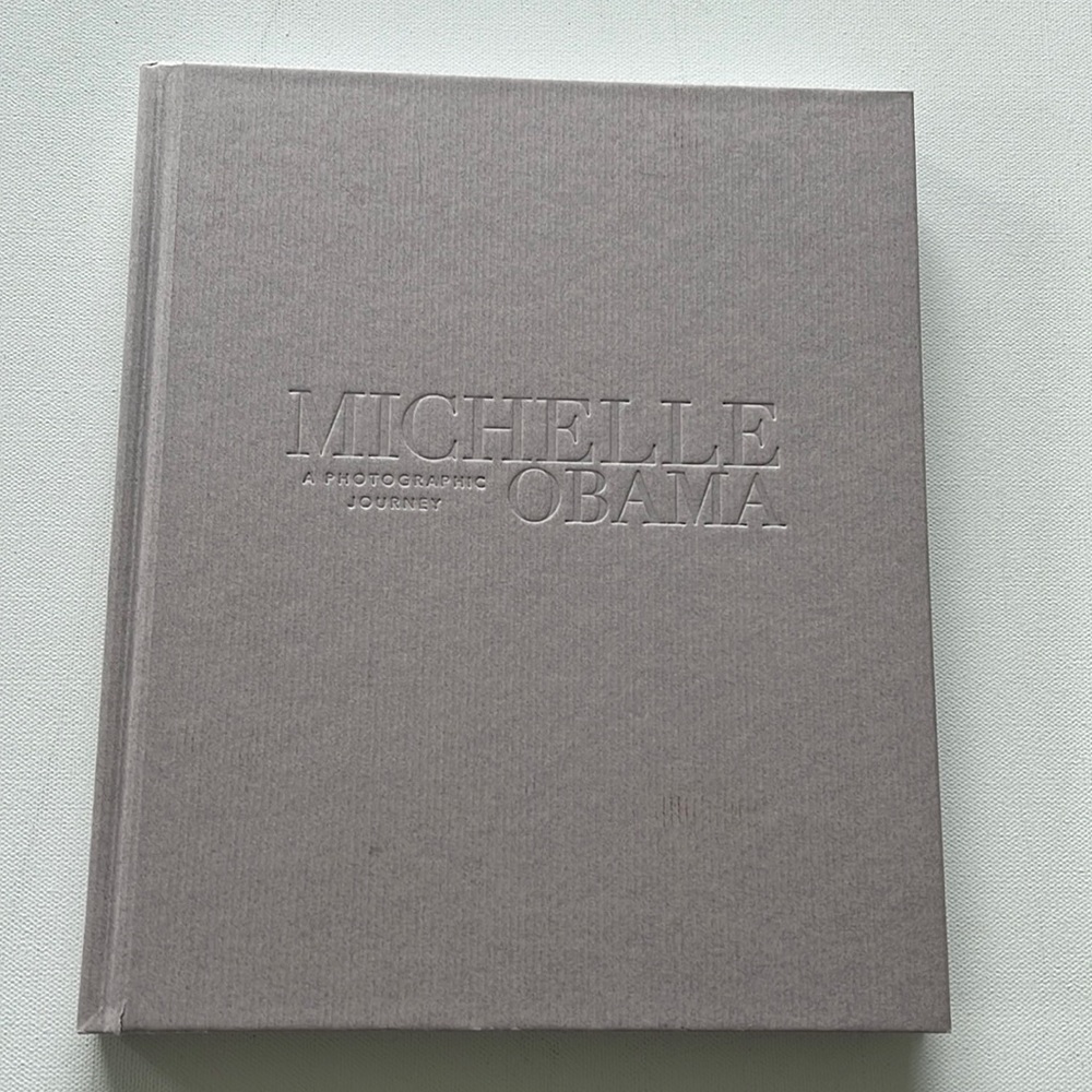 Coffee Table Book - Michelle Obama A Photographic Journey 📚